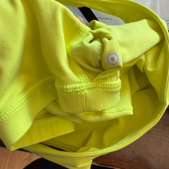 Lululemon Align cropped tank neon EUC - Picture 5 of 5